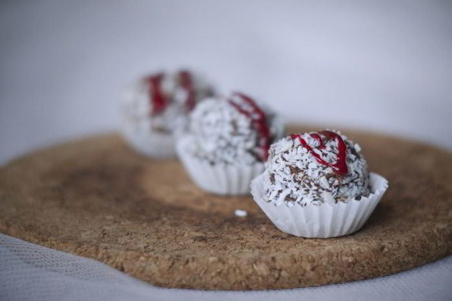 Рецепт полезные конфеты с финиками, апельсином и бананами