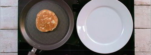 блинчики со сливочно-вишневым кремом. Шаг 6