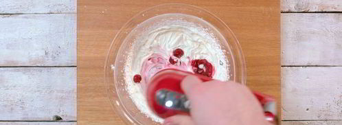 блинчики со сливочно-вишневым кремом. Шаг 7