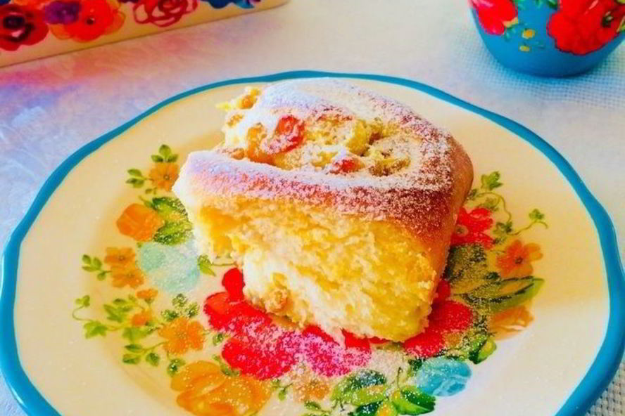 Рецепт булочки с кремом и изюмом