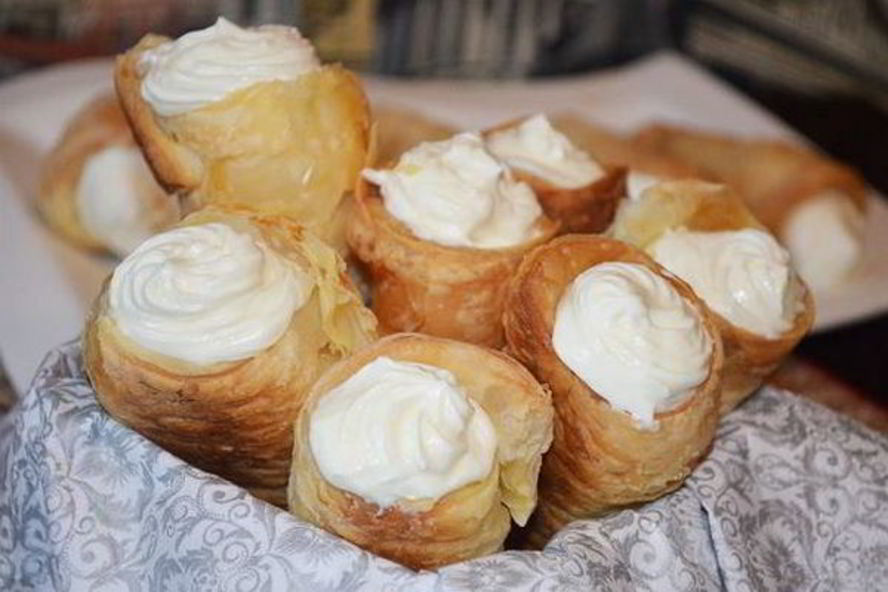 Рецепт домашние трубочки со сливочным кремом