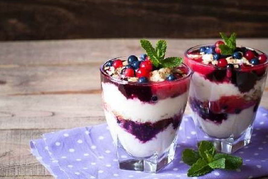 Рецепт крем из черники с ванильным соусом