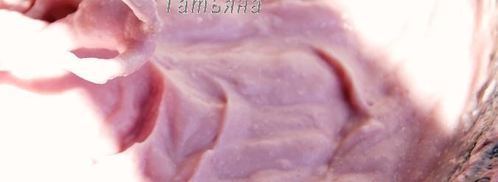 рулет из овсяных хлопьев с творожно-малиновой начинкой и кремом. Шаг 15