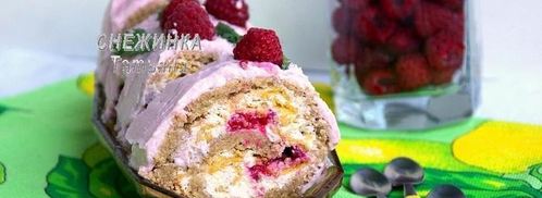 рулет из овсяных хлопьев с творожно-малиновой начинкой и кремом. Шаг 18