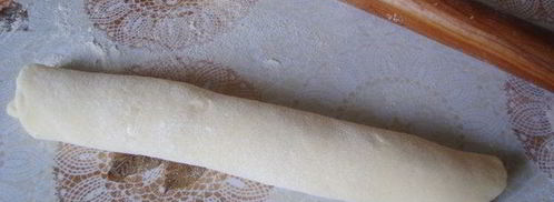 сдобные булочки-сайки с заварным кремом. Шаг 3