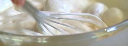 шоколадный рулет с малиновым кремом. Шаг 9