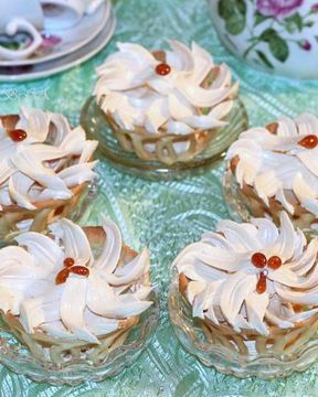 Ванильные корзиночки с карамельным кремом