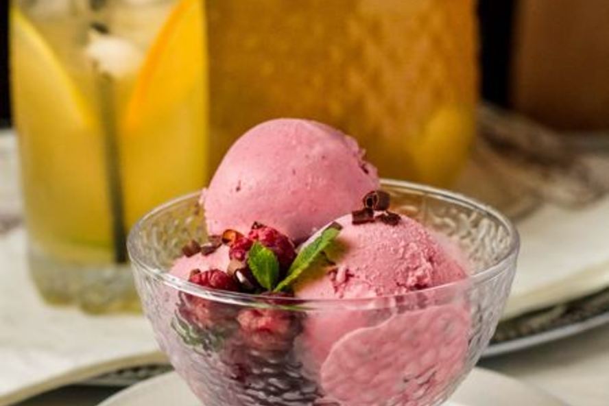 Рецепт малиновое мороженое