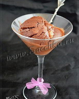 Шоколадное мороженое с зефиром