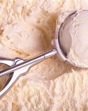 Сливочное мороженое с инжиром