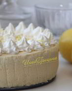 Лимонный муссовый торт