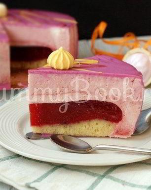 Муссовый клубничный торт