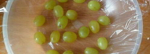 персиковый мусс-желе с виноградом и лепестками миндаля. Шаг 5