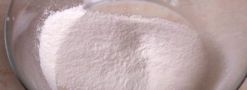 кулич с изюмом, цукатами и вяленой клюквой. Шаг 2