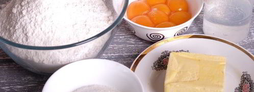 кулич с изюмом, цукатами и вяленой клюквой. Шаг 5