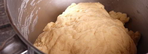 кулич с изюмом, цукатами и вяленой клюквой. Шаг 7