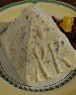 Ванильная пасха с цукатами и миндалем