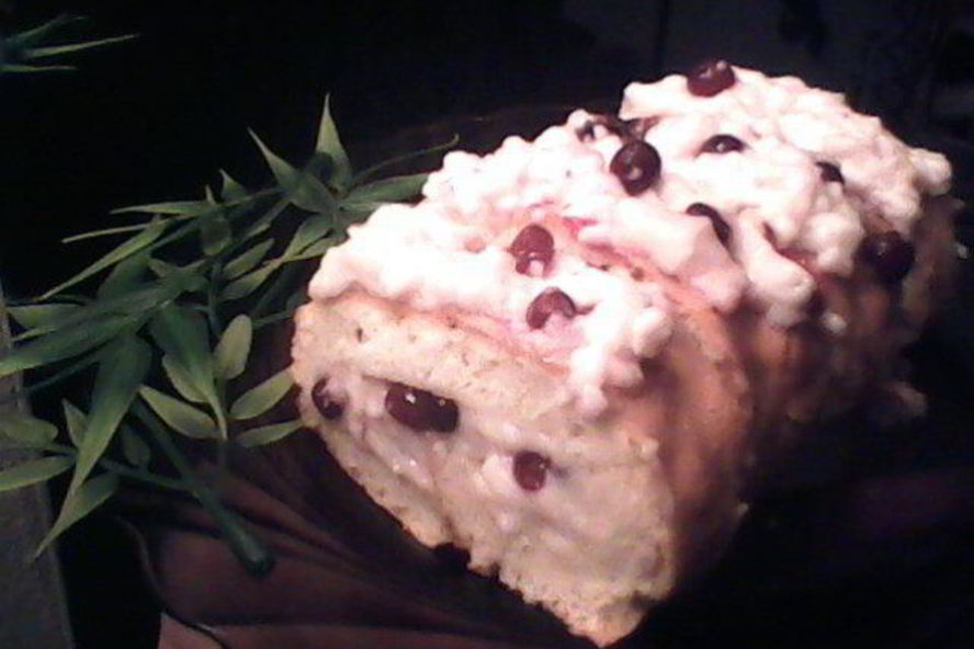 Рецепт бисквитный рулет с брусничным суфле