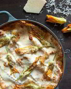 Кабачковое суфле под грибным соусом