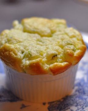 Суфле с чеддером и кабачками