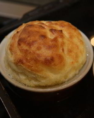 Сырное суфле c пряностями