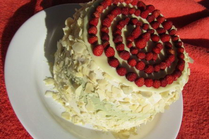 Рецепт торт-суфле мята с земляникой