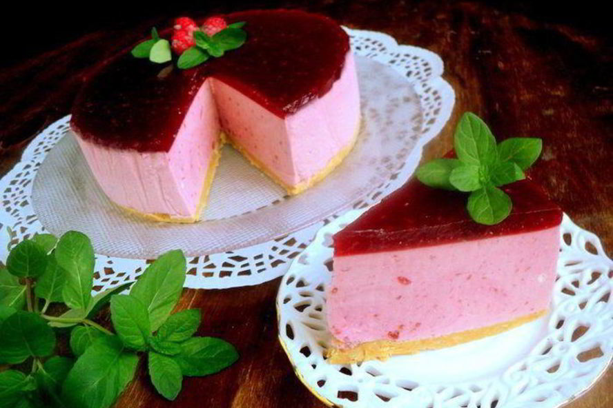 Рецепт торт-суфле с малиной