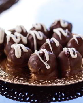 Вишня в шоколаде с коньяком