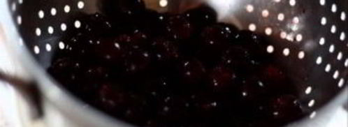 вишня в шоколаде с коньяком. Шаг 2