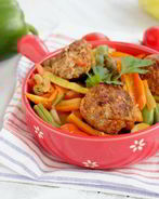 Соте со стручковой фасолью и фрикадельками