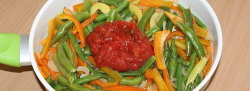 соте со стручковой фасолью и фрикадельками. Шаг 4