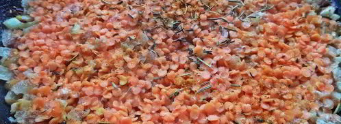 чечевица с пикантным луком и авокадо. Шаг 4