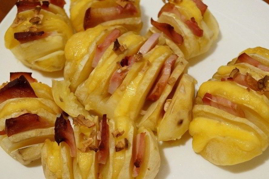 Рецепт картошка-гармошка с беконом в духовке