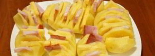 картошка-гармошка с беконом в духовке. Шаг 2