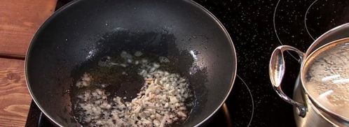 кхао ман кай — рис в курином жире. Шаг 3