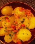 Отварной картофель с горчичной заправкой