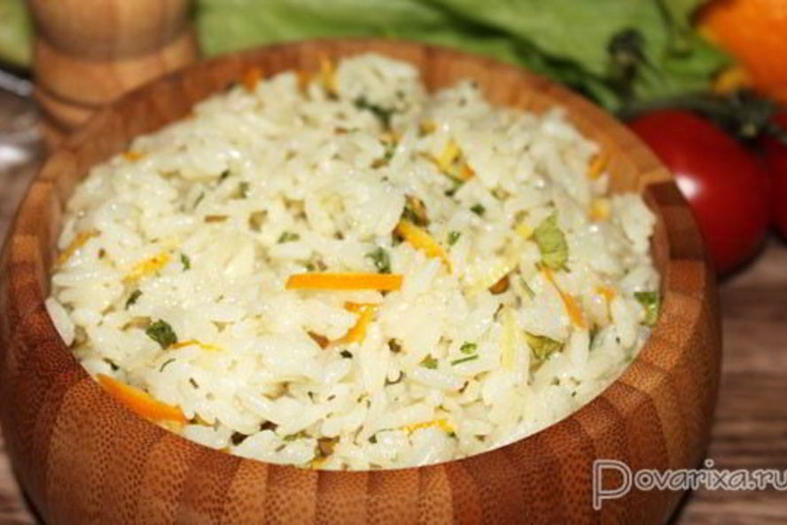 Рецепт отварной рис с чесноком и розмарином