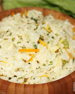 Отварной рис с чесноком и розмарином