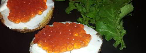 печеный картофель с красной икрой. Шаг 5