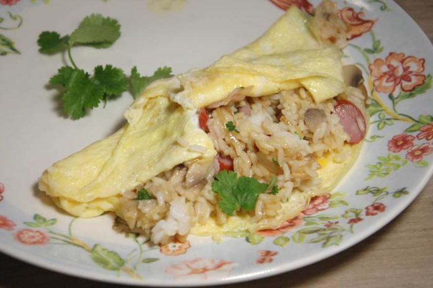 Рецепт пряный рис с яйцом и беконом