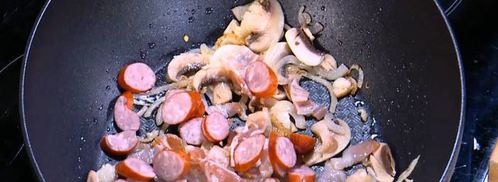 пряный рис с яйцом и беконом. Шаг 8