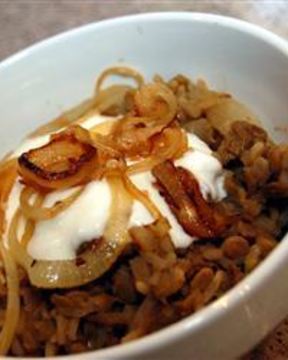 Рис с чечевицей и жареным луком