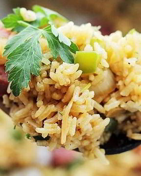 Рис с сосиской