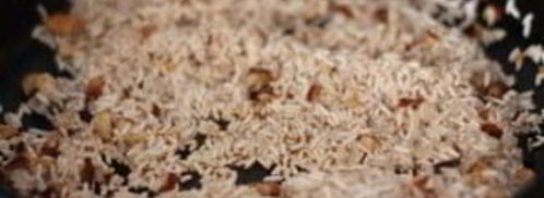 рис с зеленым горошком и миндалем. Шаг 3