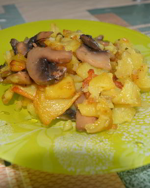 Жареная картошка с грибами
