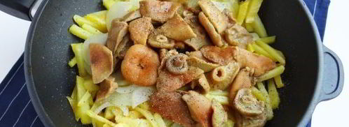 жареная картошка с солеными грибами. Шаг 12