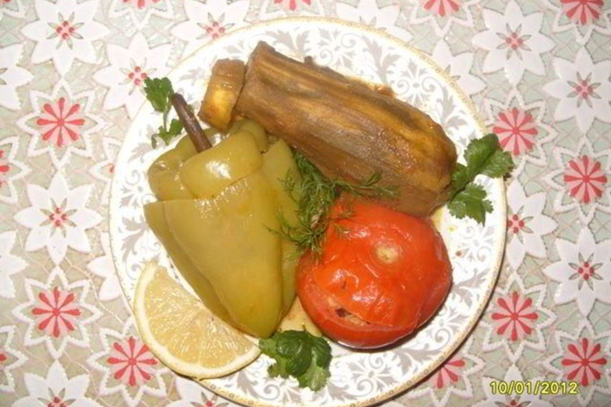 Рецепт долма из баклажан, помидоров и перца