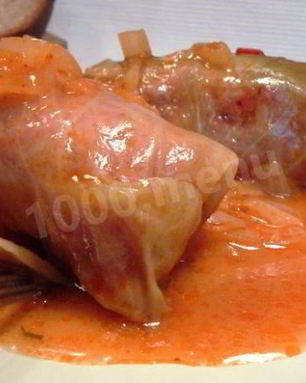 Капустные голубцы из свежей капусты с мясом в кастрюле