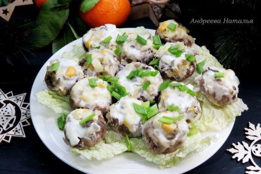 Рецепт фаршированные шампиньоны под сметанным соусом