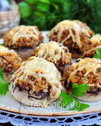 Грибы, фаршированные гречкой